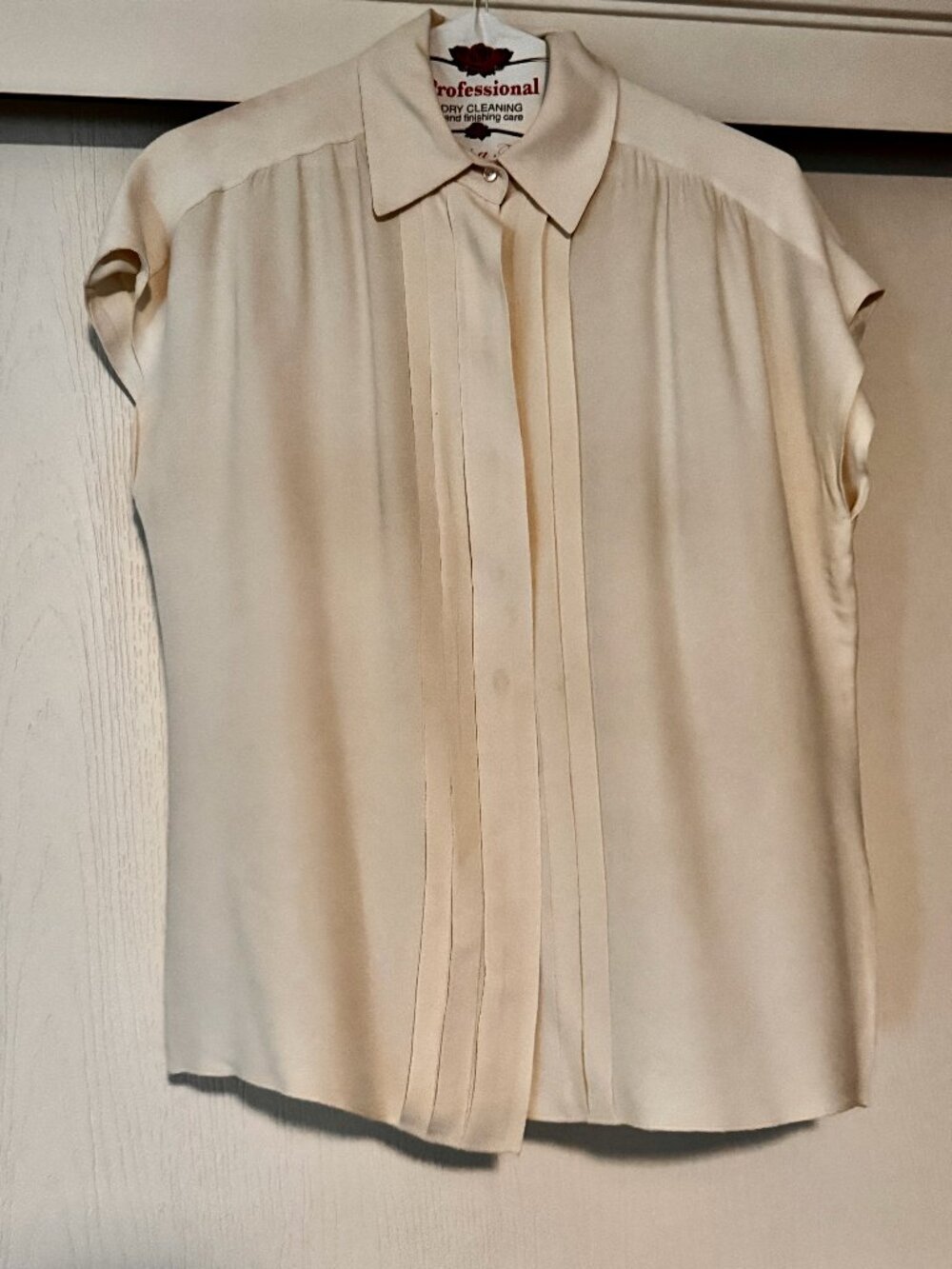 St. John Cream 100% Silk Luxury Designer Blouse Top Size 6